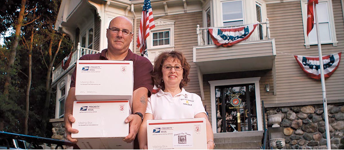 2010 Good Neighbor Winners John and Wendy Rocca