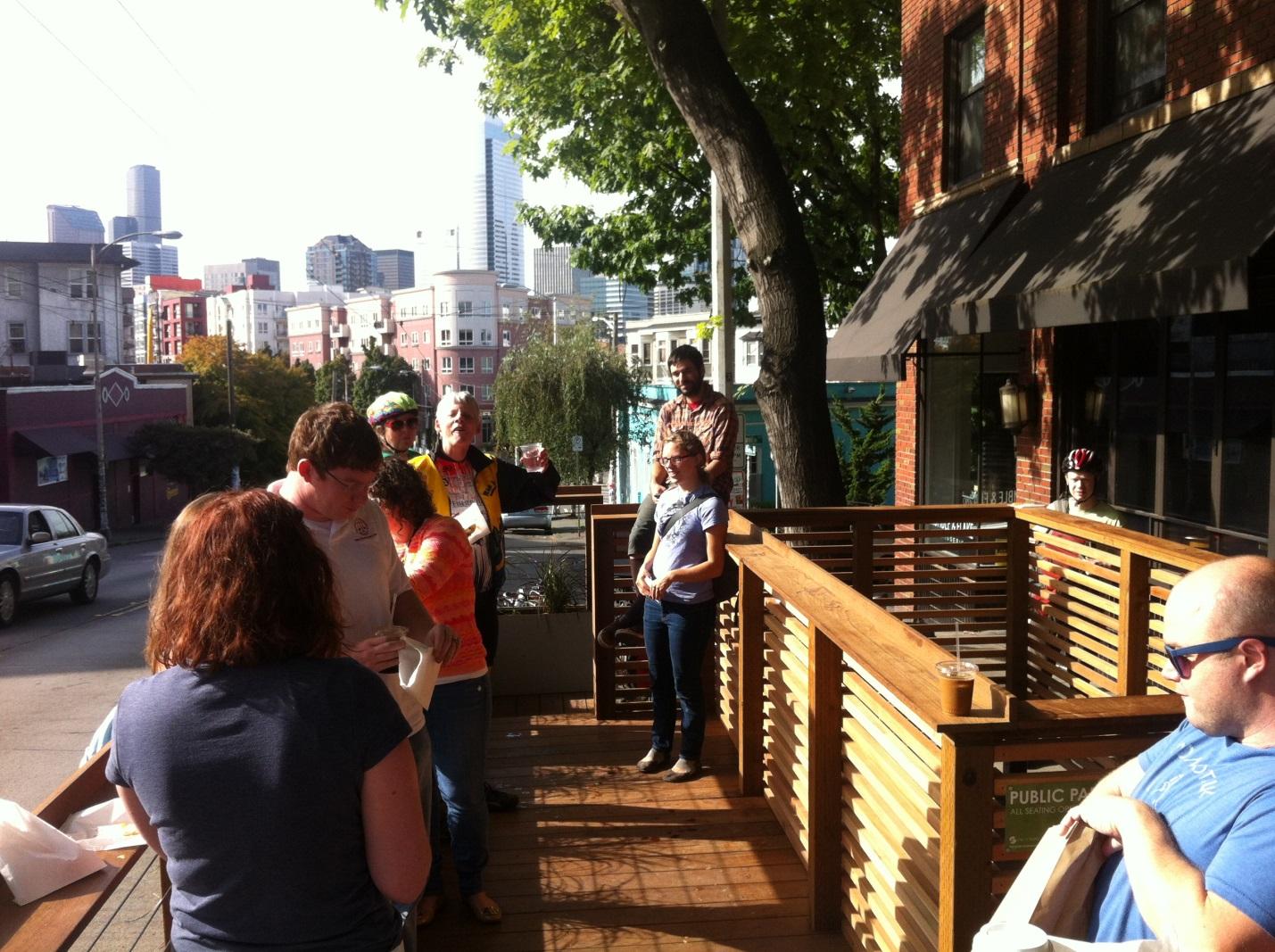  The city’s first pilot parklet was the Montana parklet, which opened in Seattle’s Capitol Hill neighborhood in September 2013. (Credit: Capitol Hill Blog)