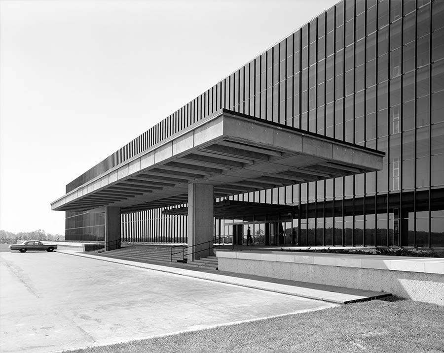 Original Bell Labs Holmdel building, exterior black and white