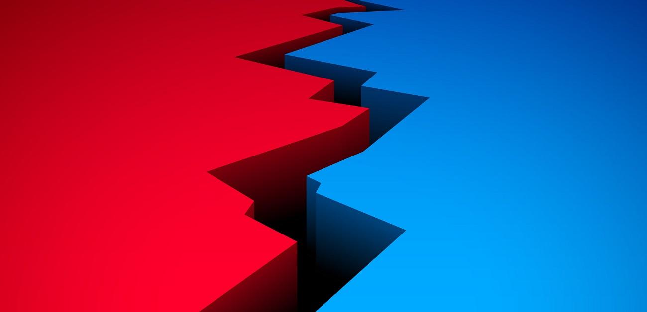 crack between red and blue sides