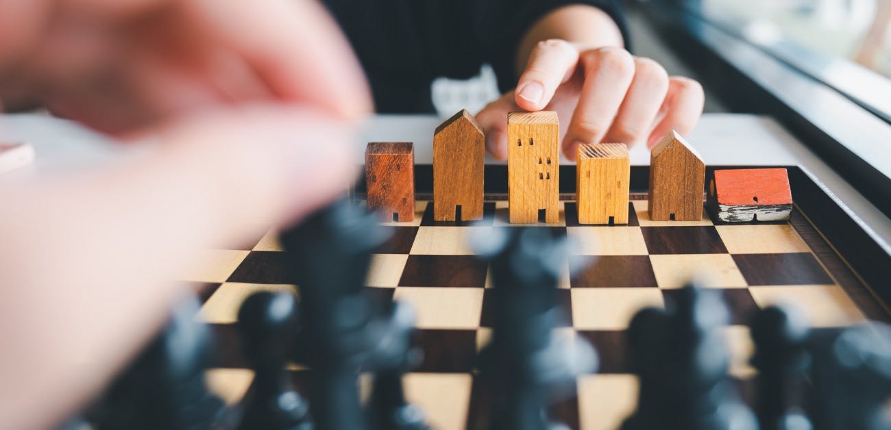 Building and house models on Chess board