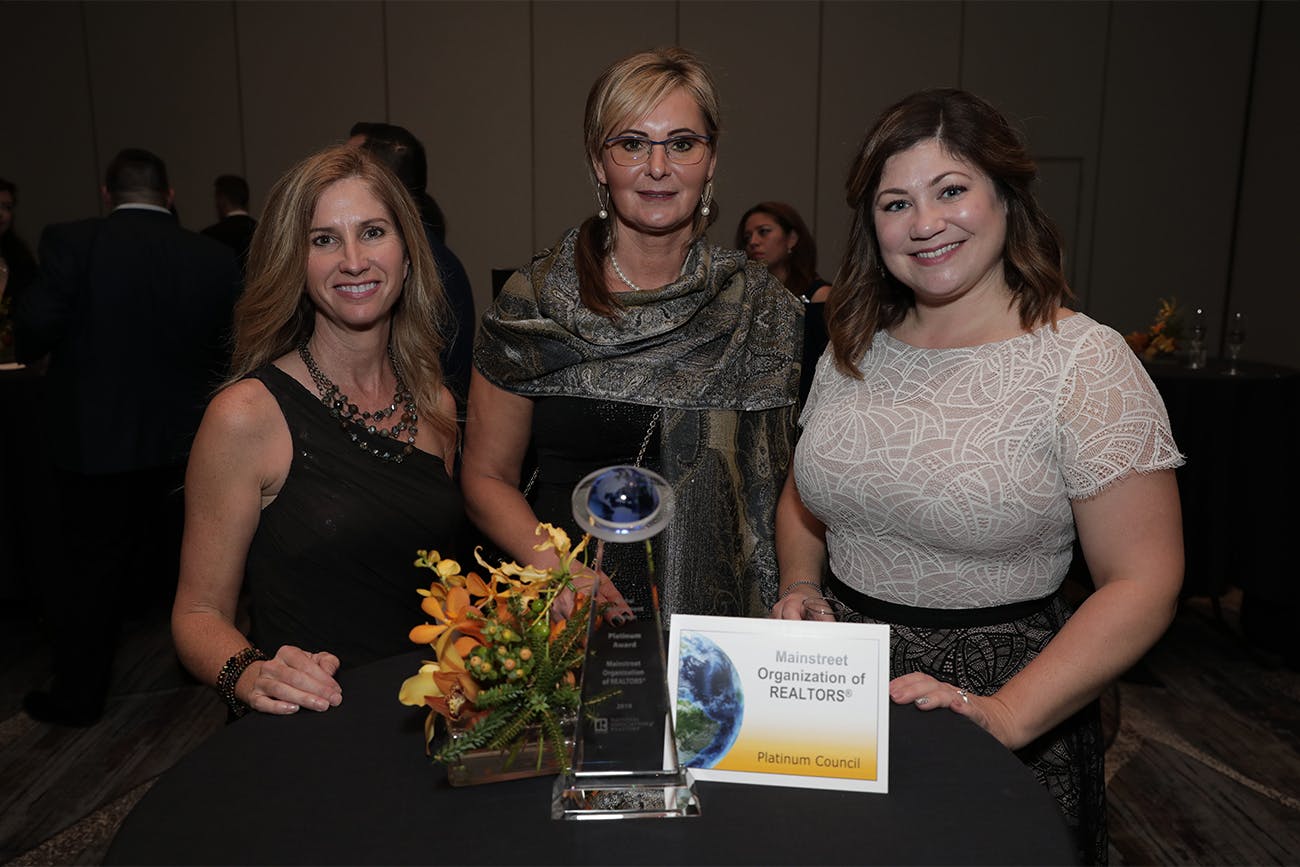 2019 Platinum Global Achievement Award Mainstreet Organization of REALTORS®