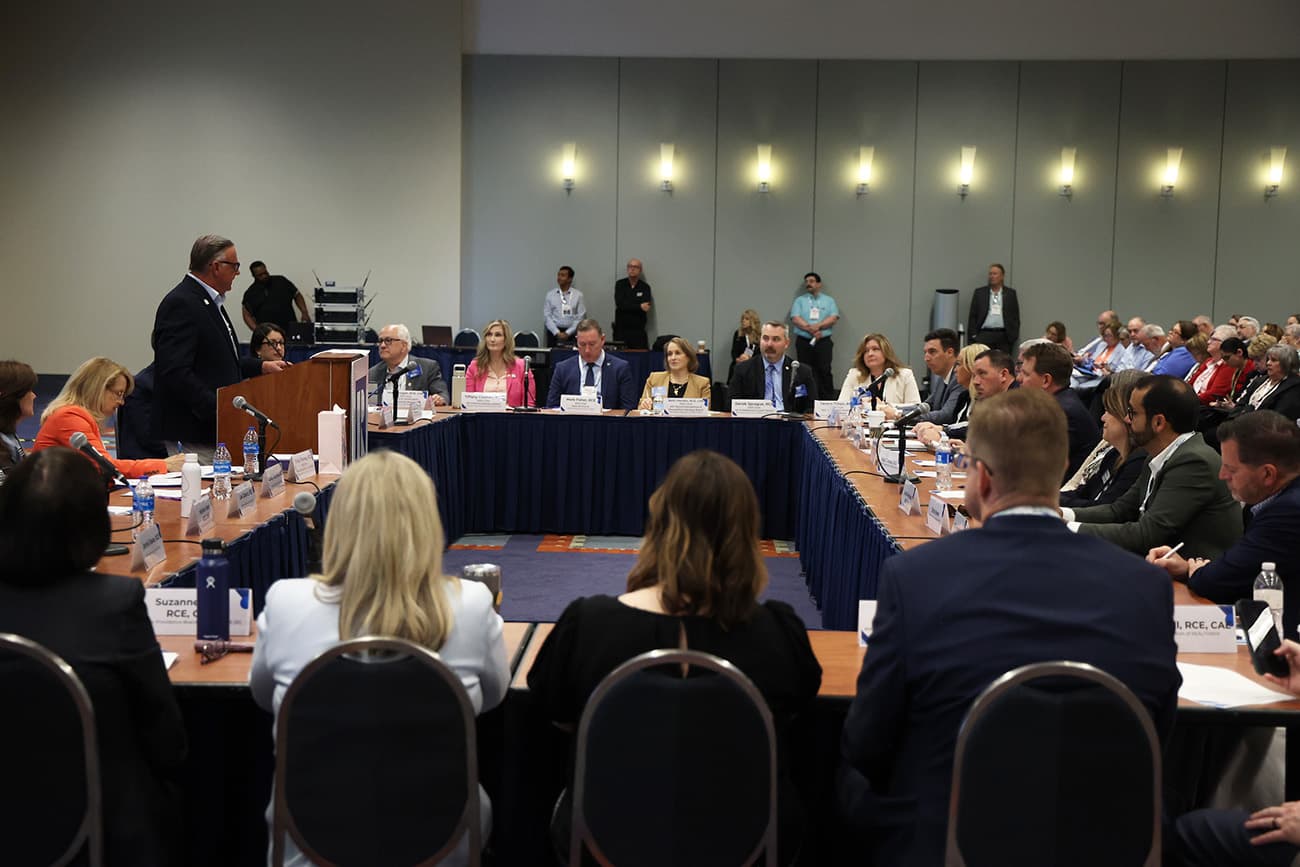 Committee Members & Liaisons