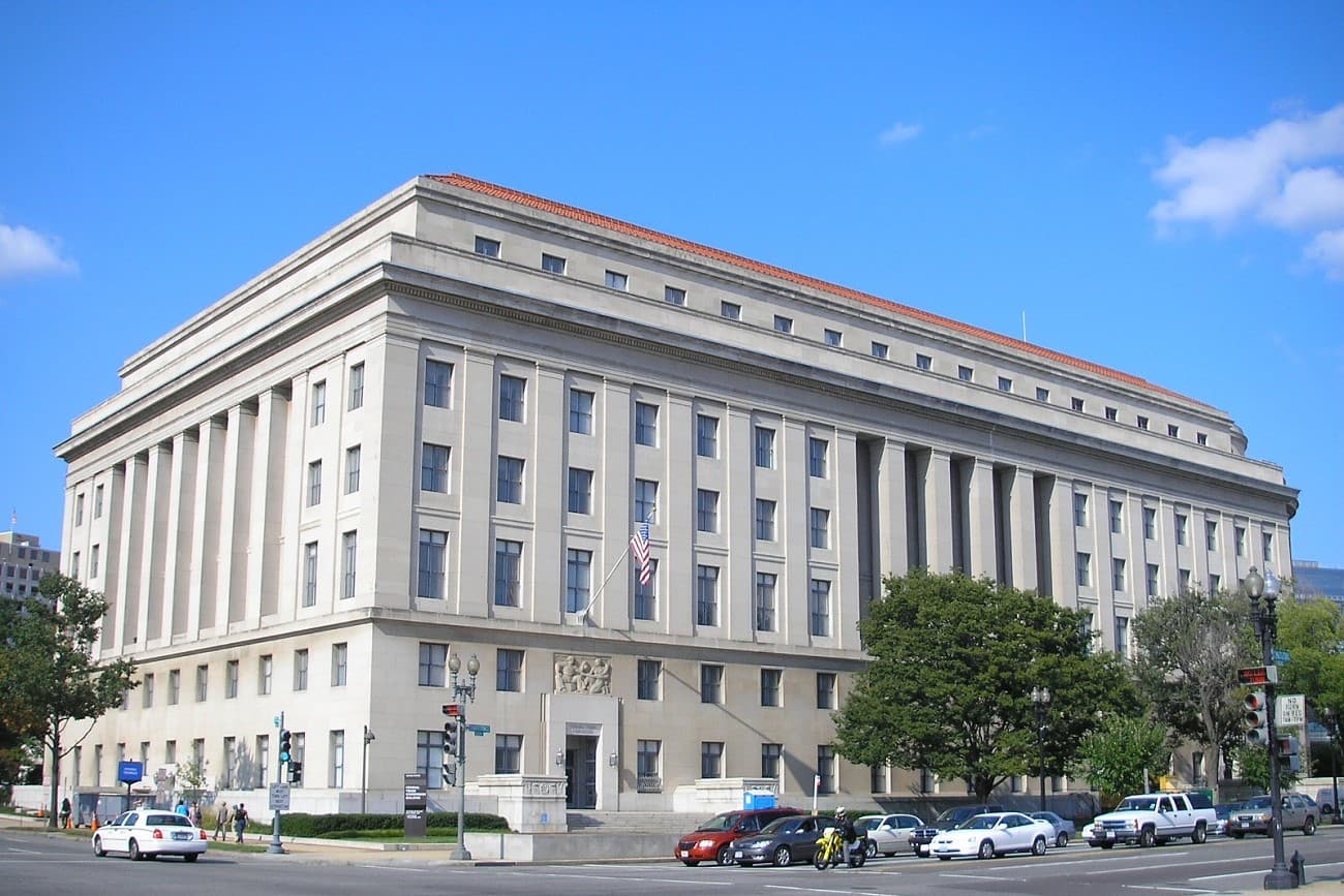 FTC Issues New Requirements for Non-Banking Financial Institutions